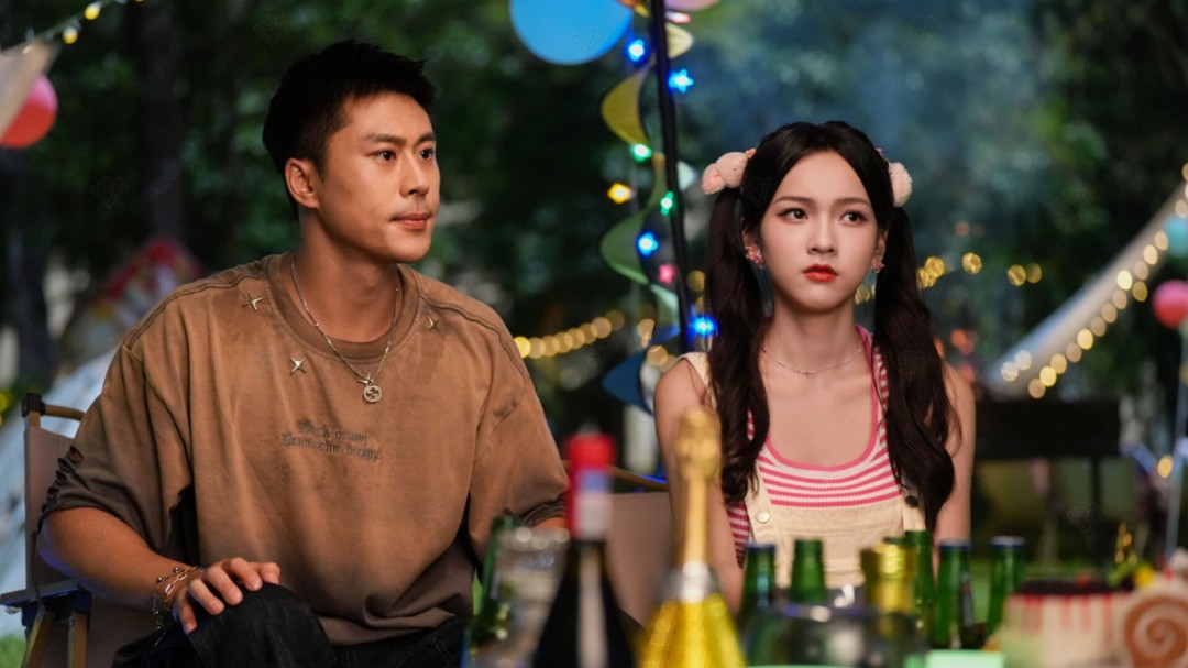 《盛夏离与合》官方版 完蛋我被美女包围了系列 互动影像-2.jpg